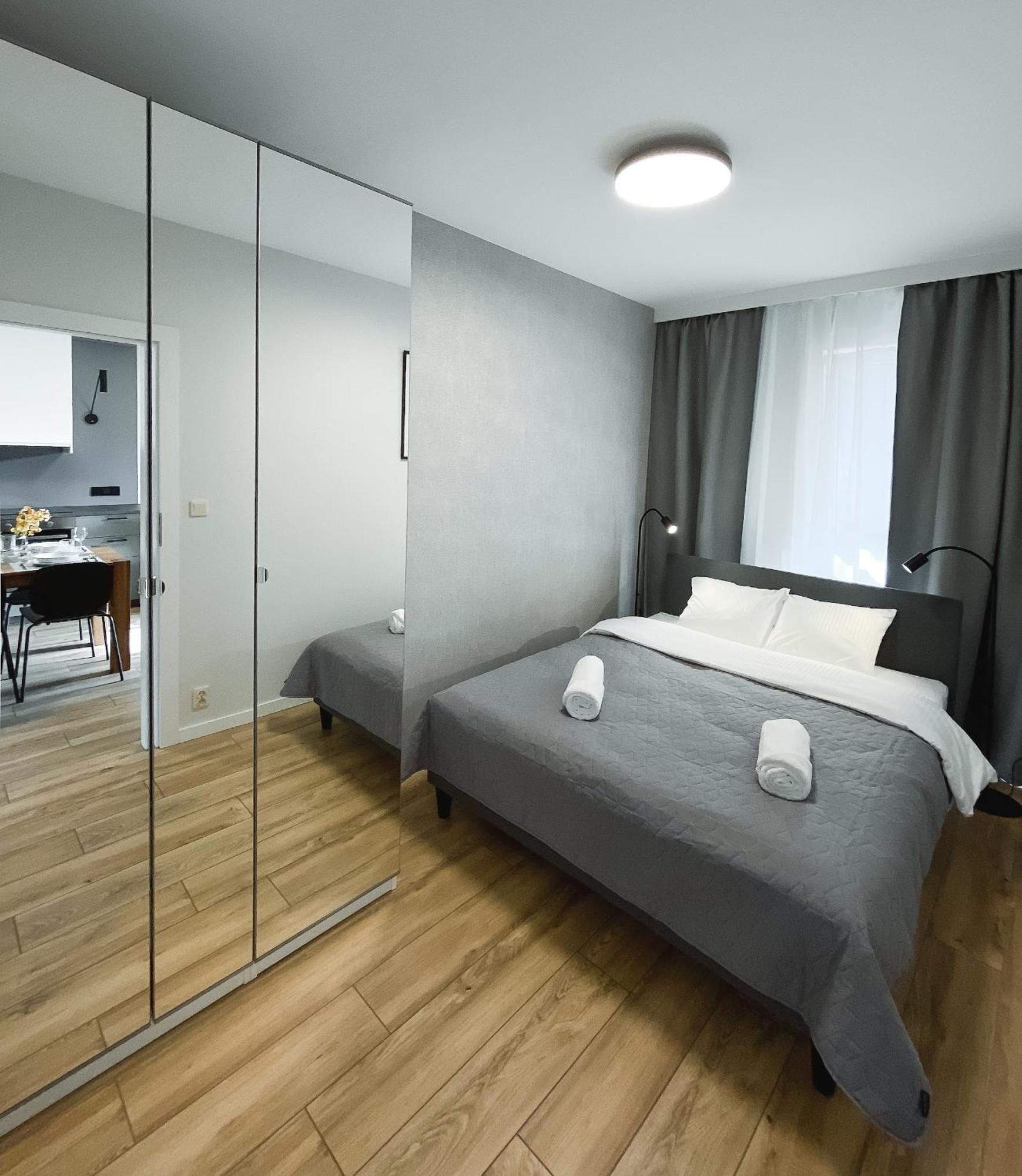 Like Home Apartments Краков Экстерьер фото